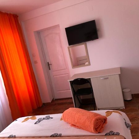 Vila Sol Gemenii Apartment Костинещи Екстериор снимка