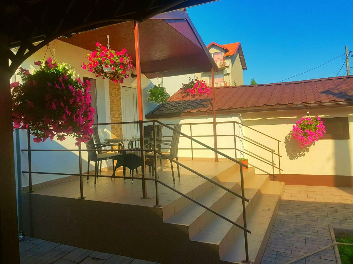 Vila Sol Gemenii Apartment Костинещи Екстериор снимка