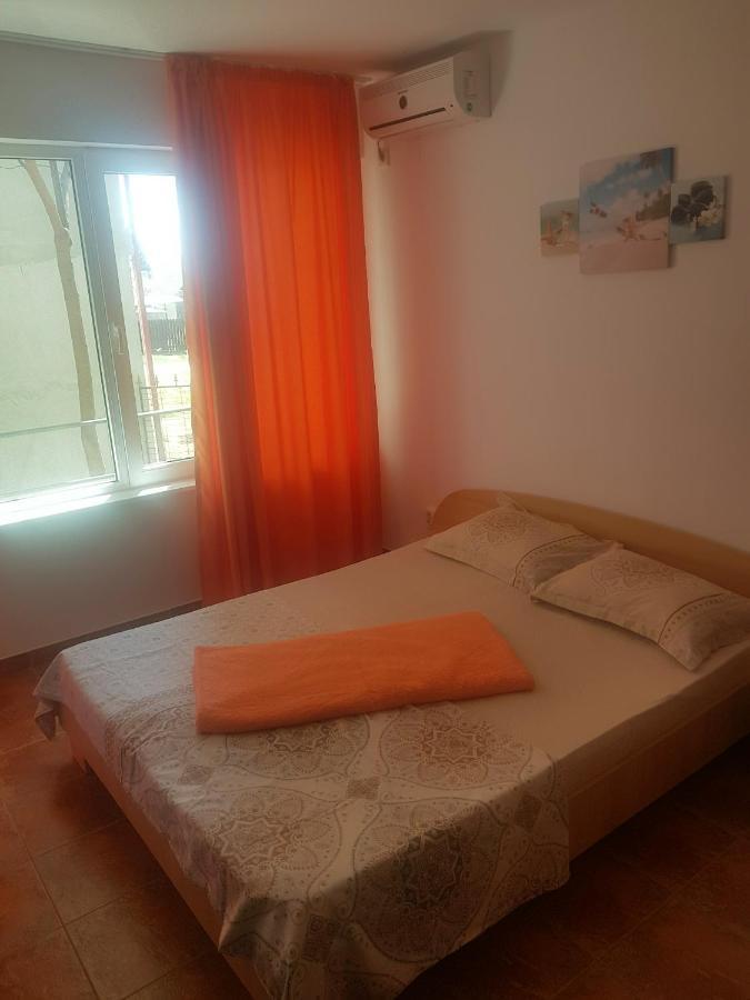 Vila Sol Gemenii Apartment Костинещи Екстериор снимка